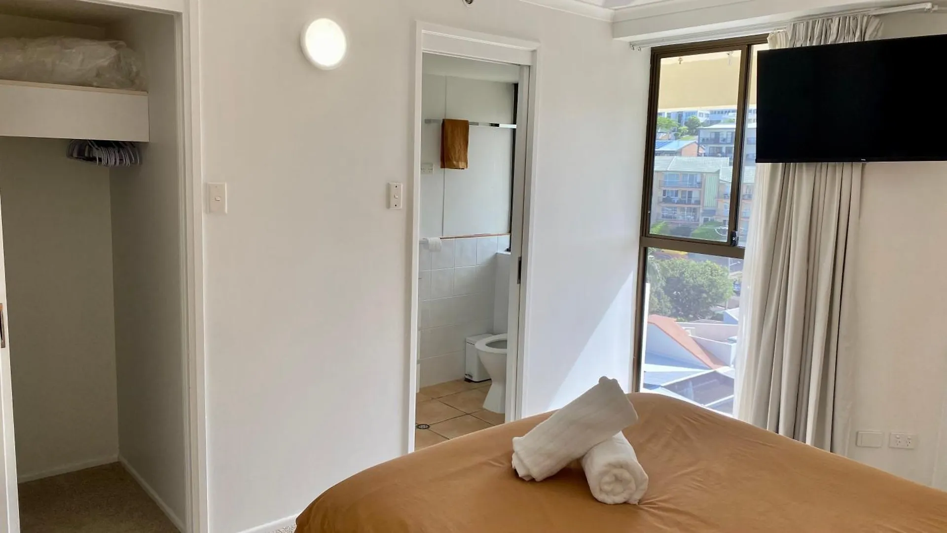 Deluxe Two Bedroom Apartment With Ocean Views Coolum Beach